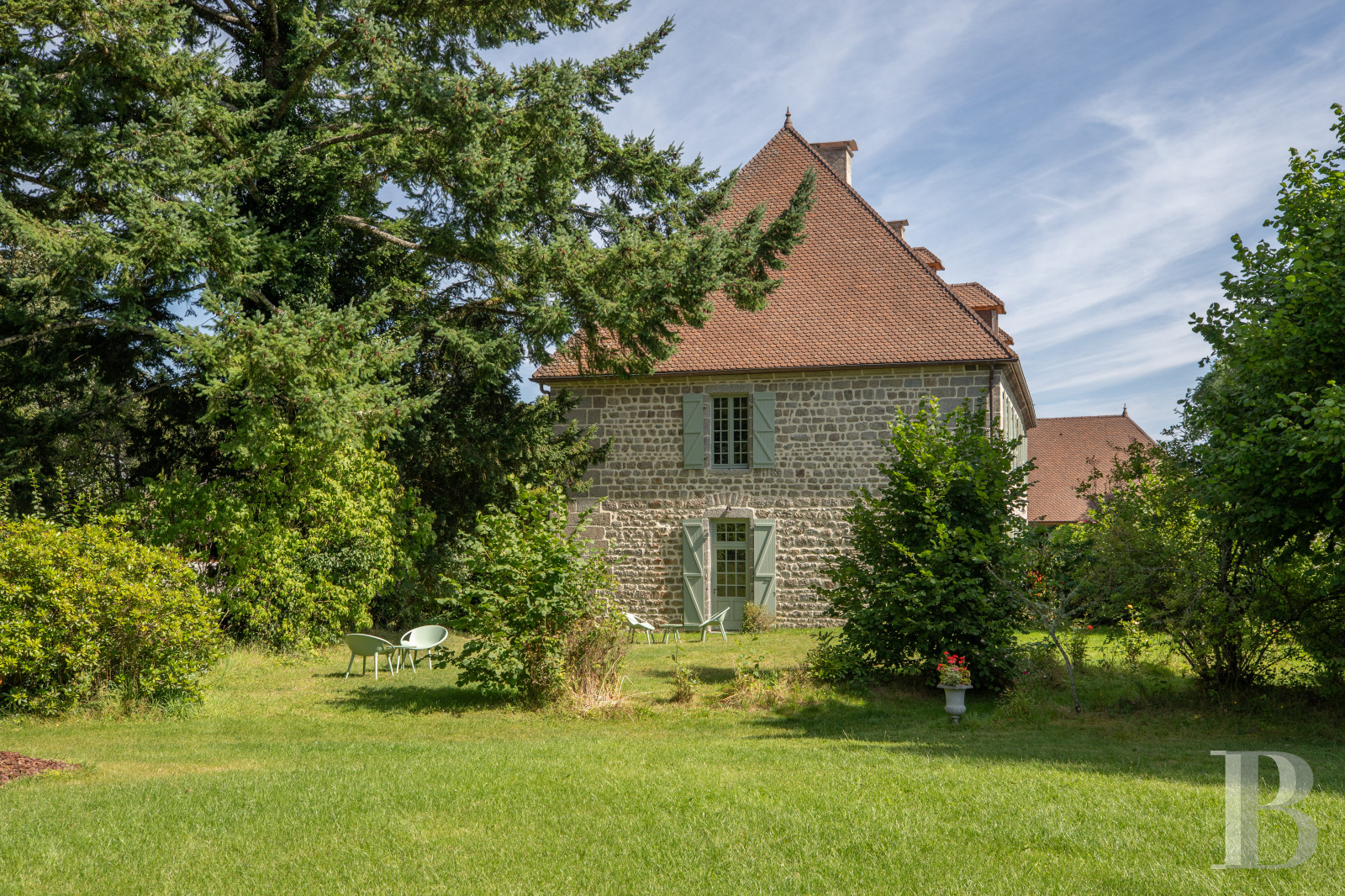 A carefully renovated 19th-century family home in the Plateau de Millevaches nature reserve in Flayat  - photo  n°4